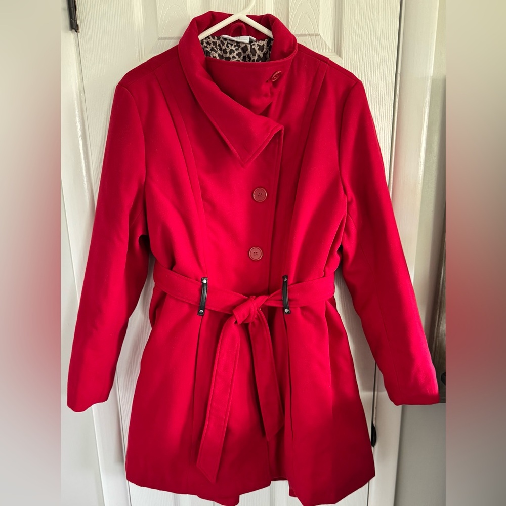 Elegant Women's Red Pea Trench Coat